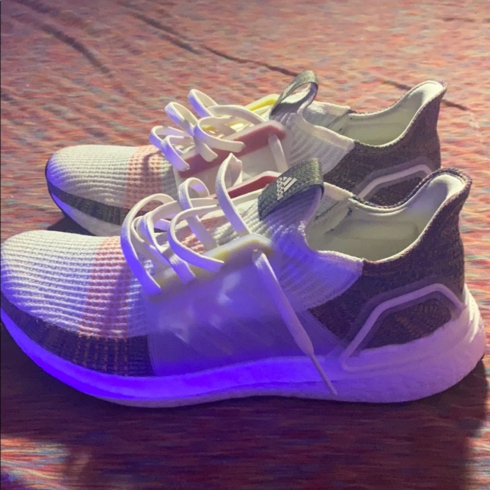 Ultraboost 19 lightly used